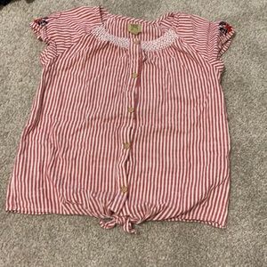 Tre craft, girls medium, no stains, no rips